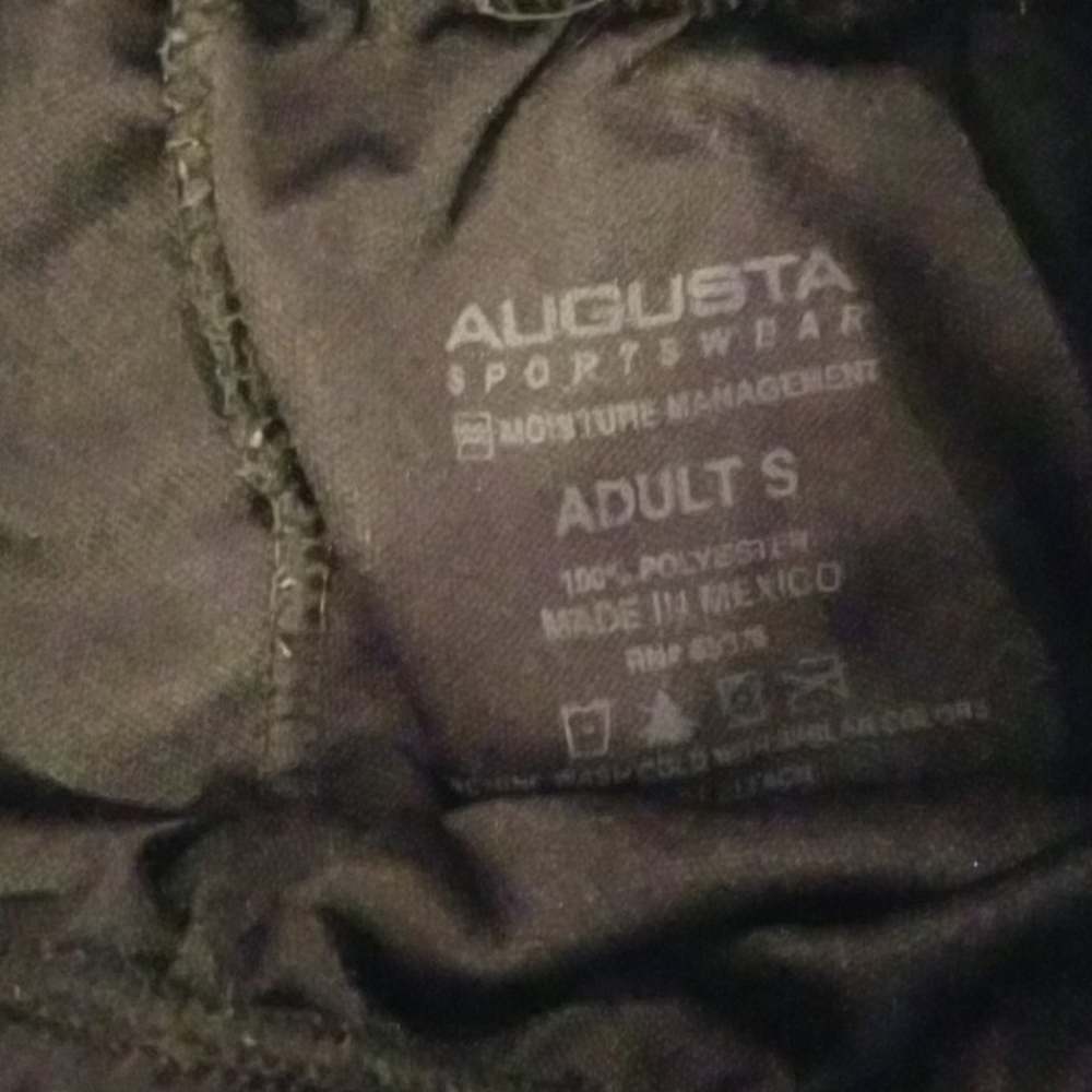 Shorts - Picture 2 of 3